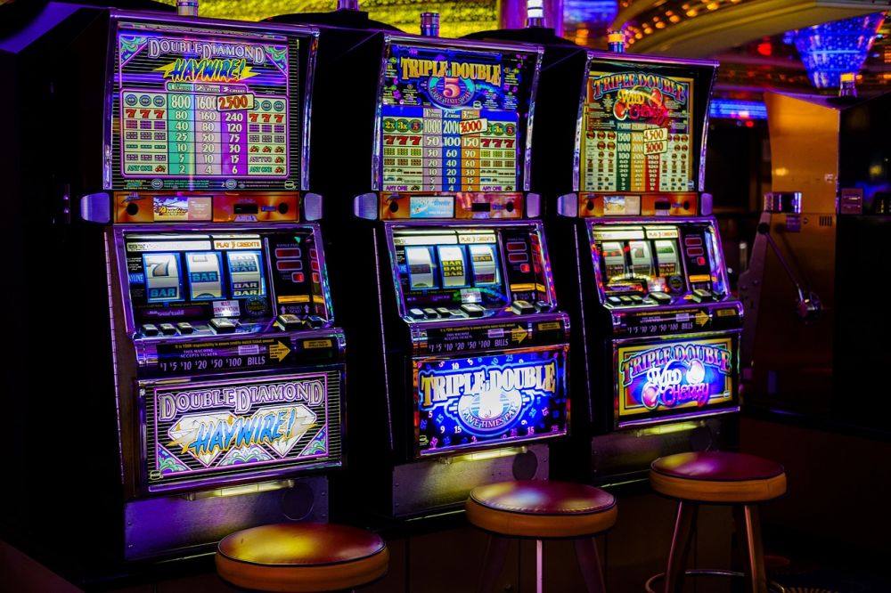 Casinodanmark: En dybdegående oversigt over casino og spil i Danmark